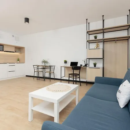 Апартаменты Comfy Targowa Next To Pge Narodowy By Renters